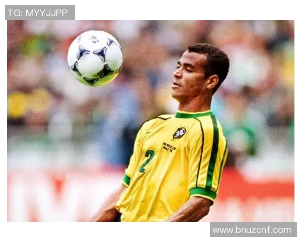 足球明星马科斯卡福的传奇之路与球场背后的故事揭秘