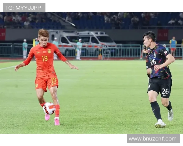 足球明星的魅力与风采展现了他们无与伦比的帅气与个性